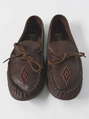 Manitobah Mukluks Kayak Beaded Suede Moccasins Size 10 Womens Loafer Leather